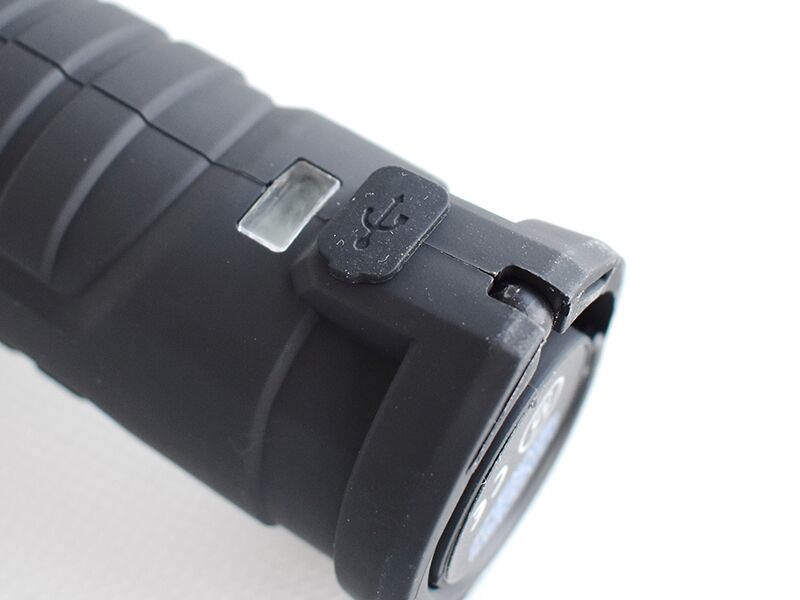 Led lampa 3w+3w >240 lumena usb