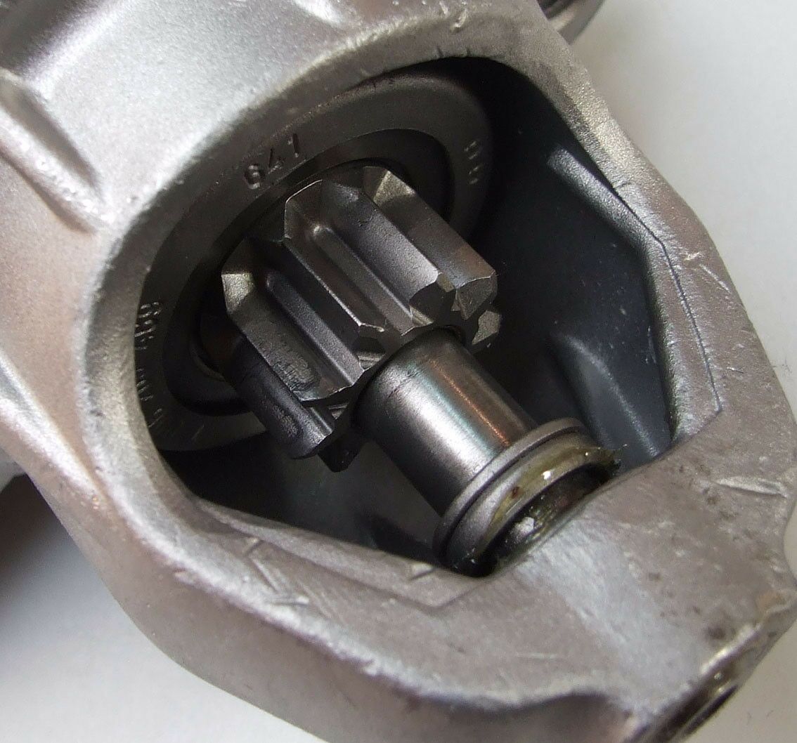 Elektropokretac hitachi 12v volvo  penta marini 3cil
