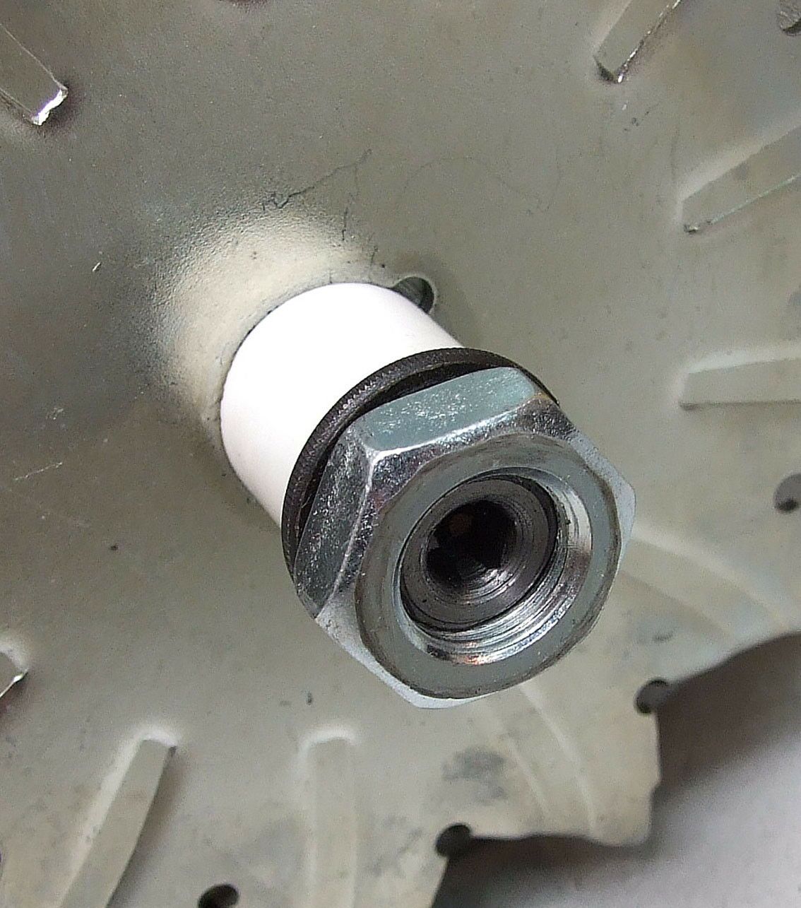 Alternator iskra 24v 27a radni stroj 11.201.186
