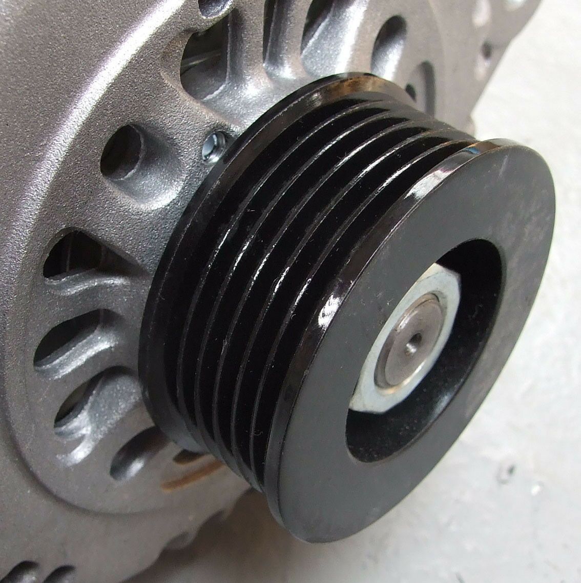 Alternator hitachi 12v 100a opel astra g 1.7dti