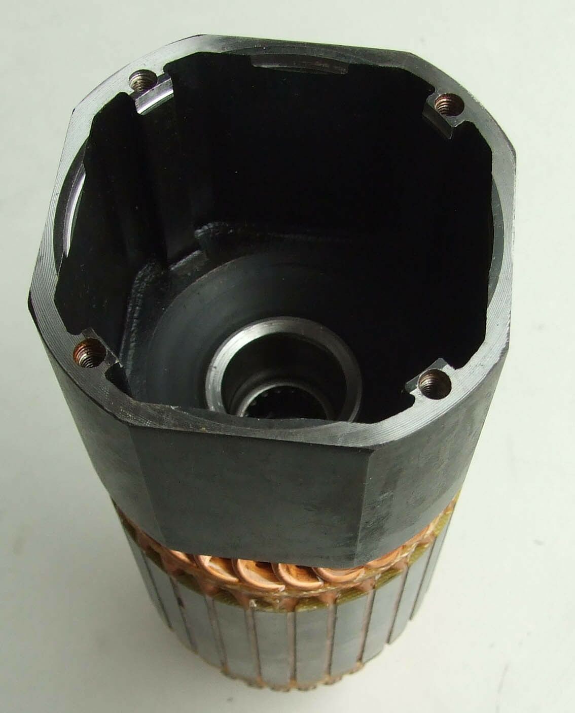 Rotor elektropokretaca bosch 24v fkb kratki