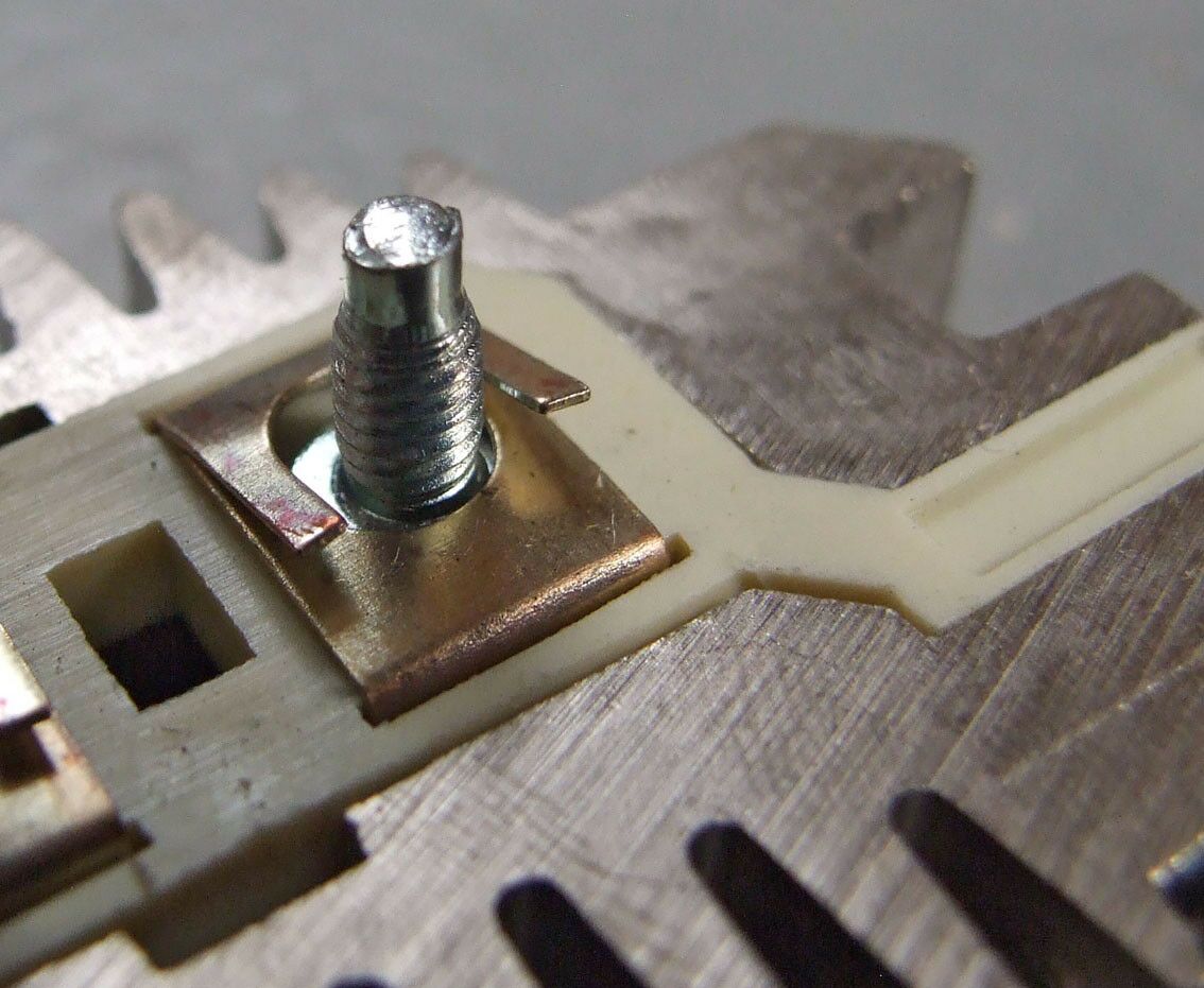 Diodni most delco 12v opel stari tip