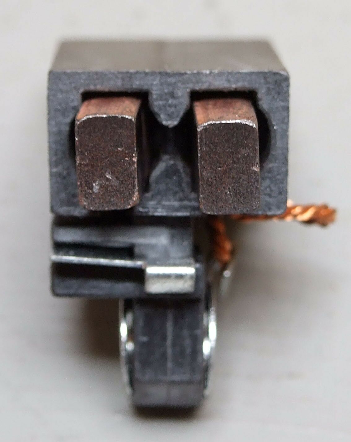 Nosac cetkica alternatora delco