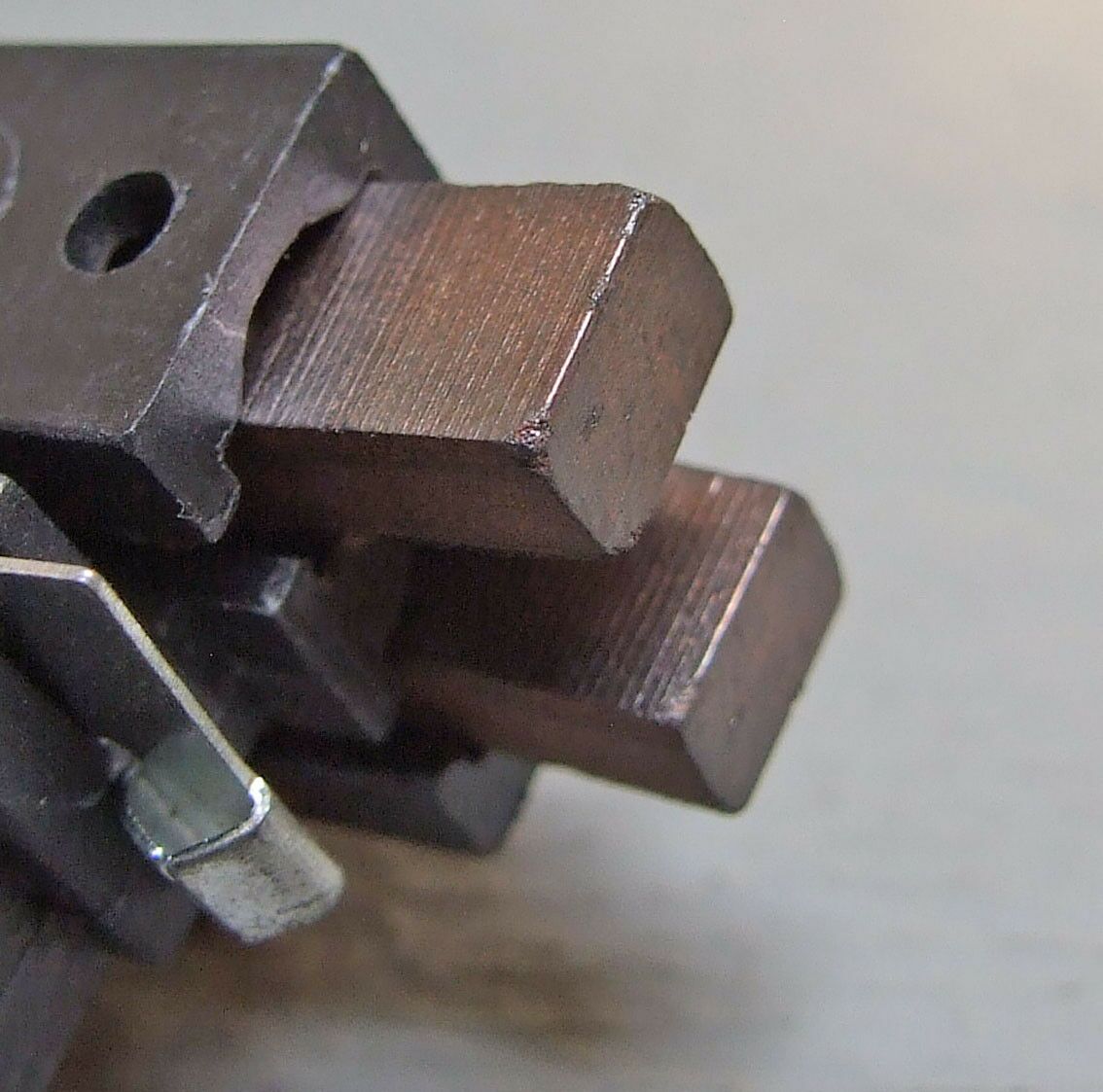 Nosac cetkica alternatora delco