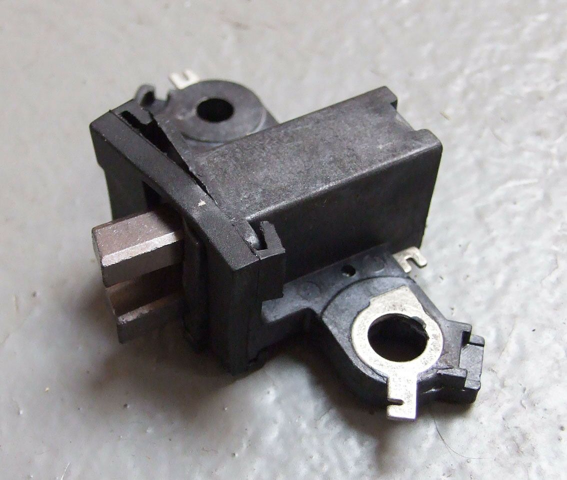 Nosac cetkica alternatora hitachi