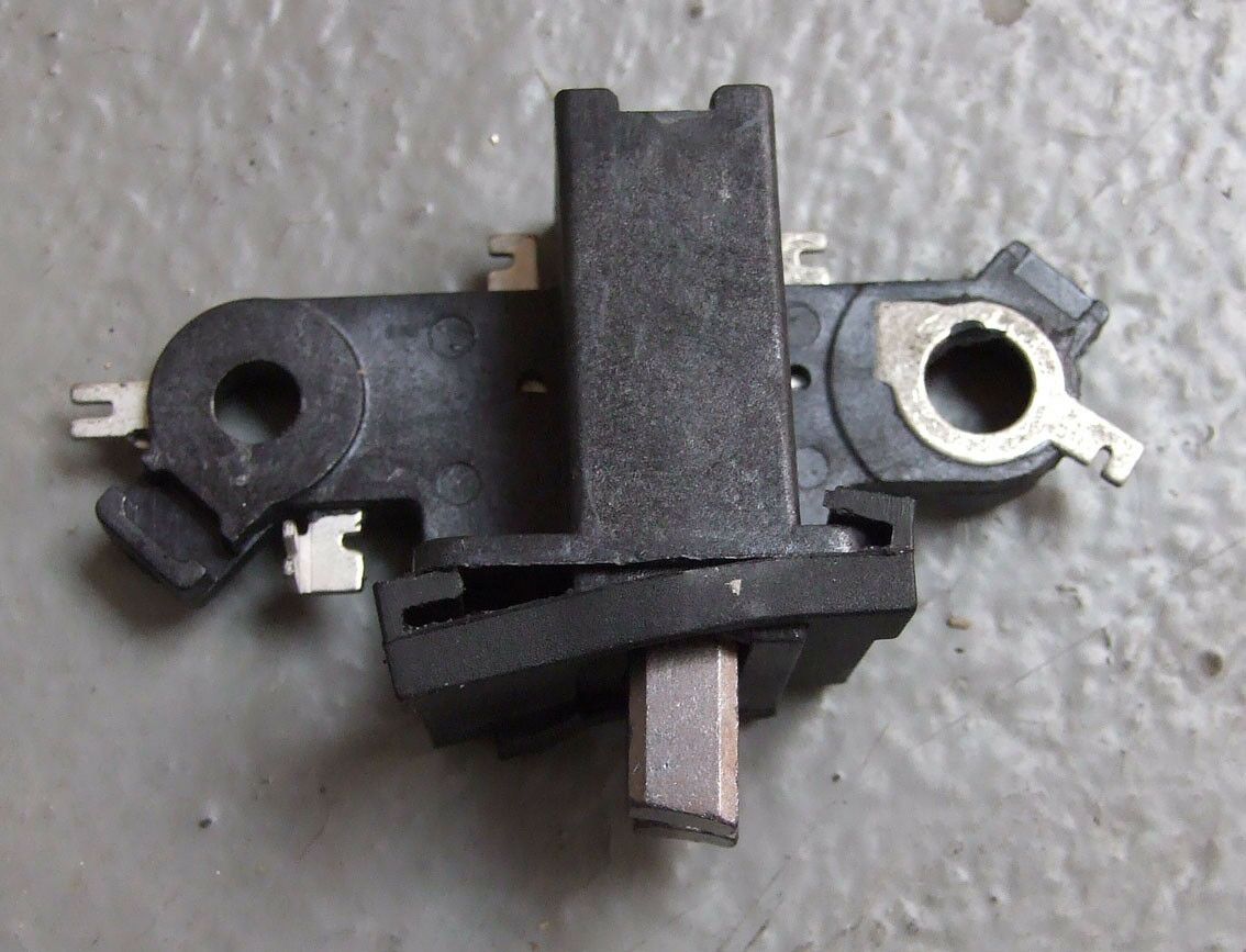 Nosac cetkica alternatora hitachi