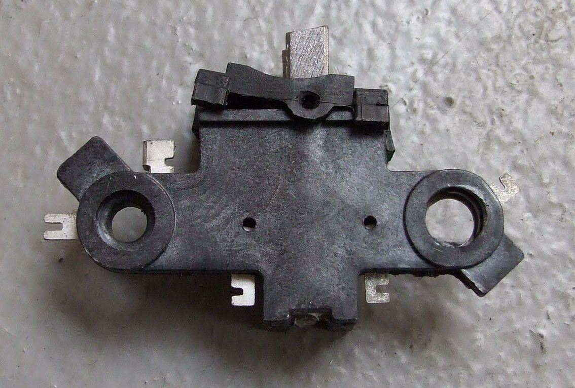 Nosac cetkica alternatora hitachi