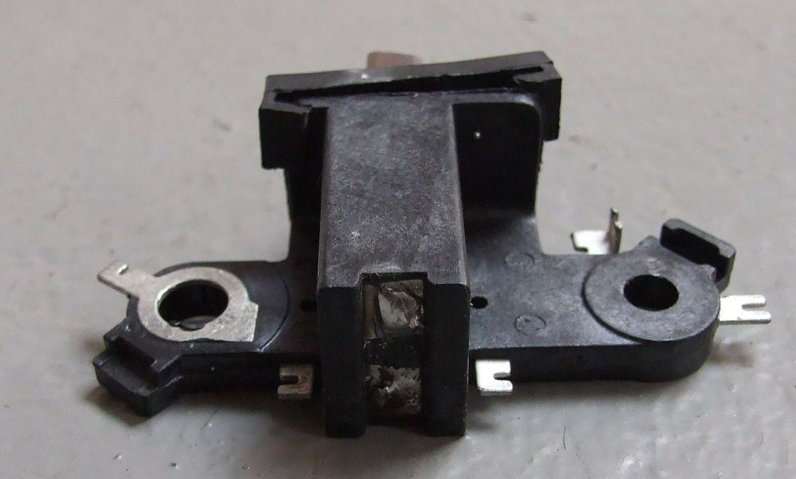 Nosac cetkica alternatora hitachi