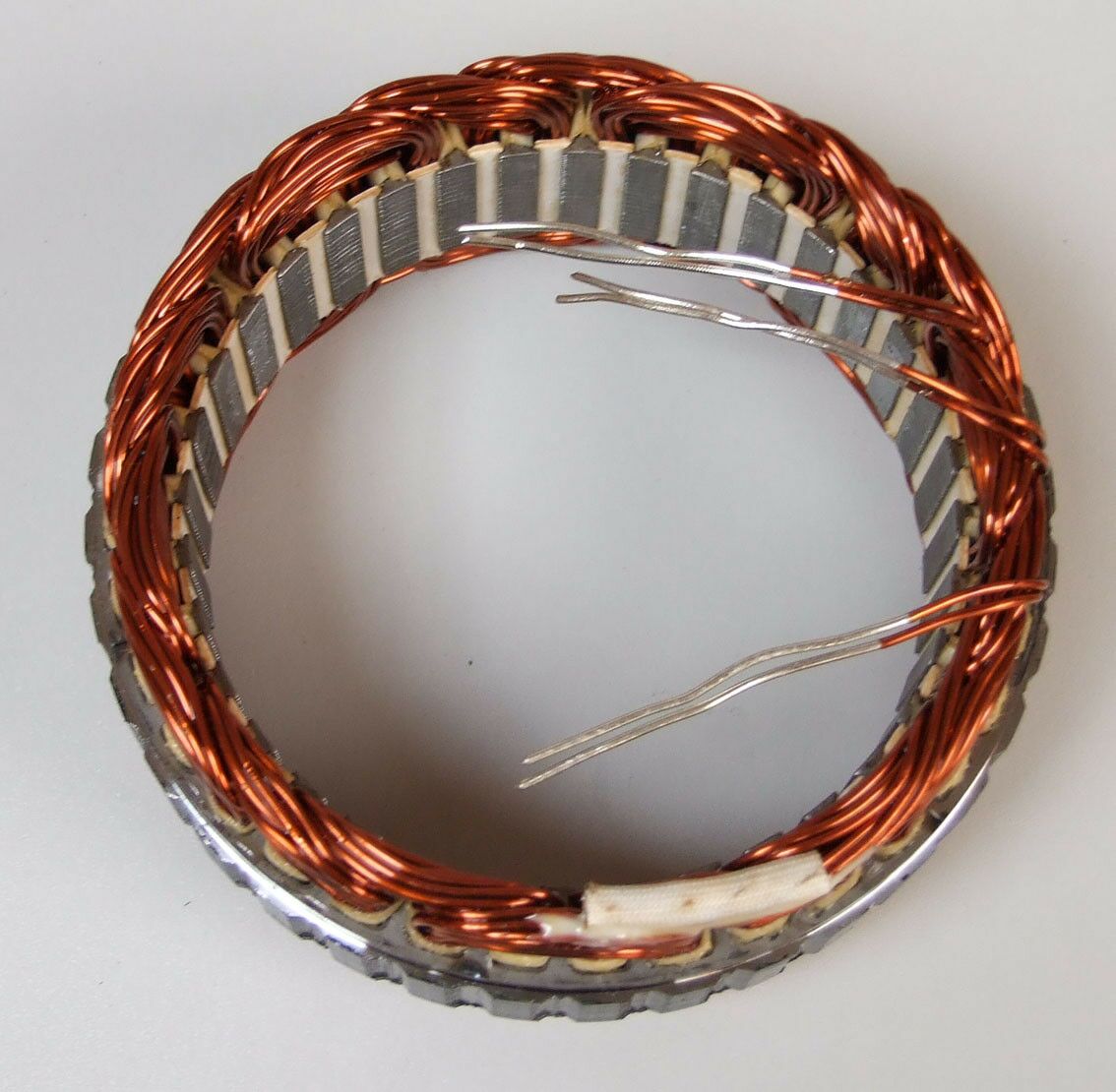 Stator alternatora mitsubishi 12v 55/70a 3izlaza
