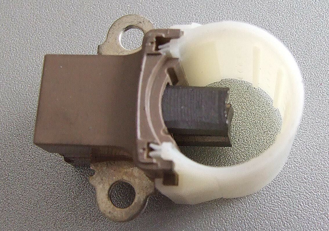Nosac cetkica alternatora denso toyota yaris 1.4 d4d
