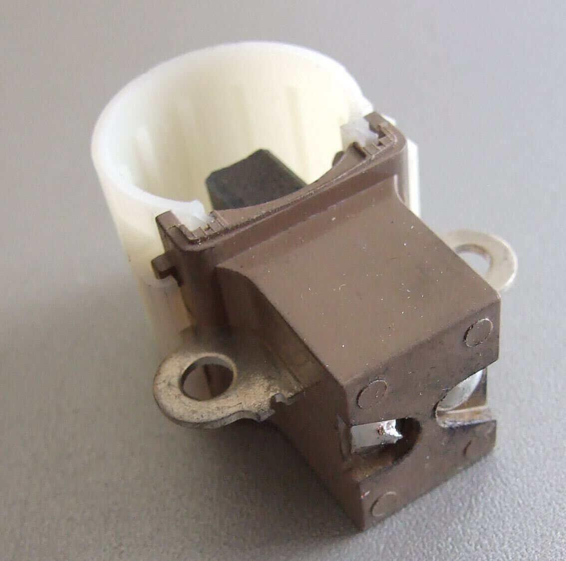 Nosac cetkica alternatora denso toyota yaris 1.4 d4d