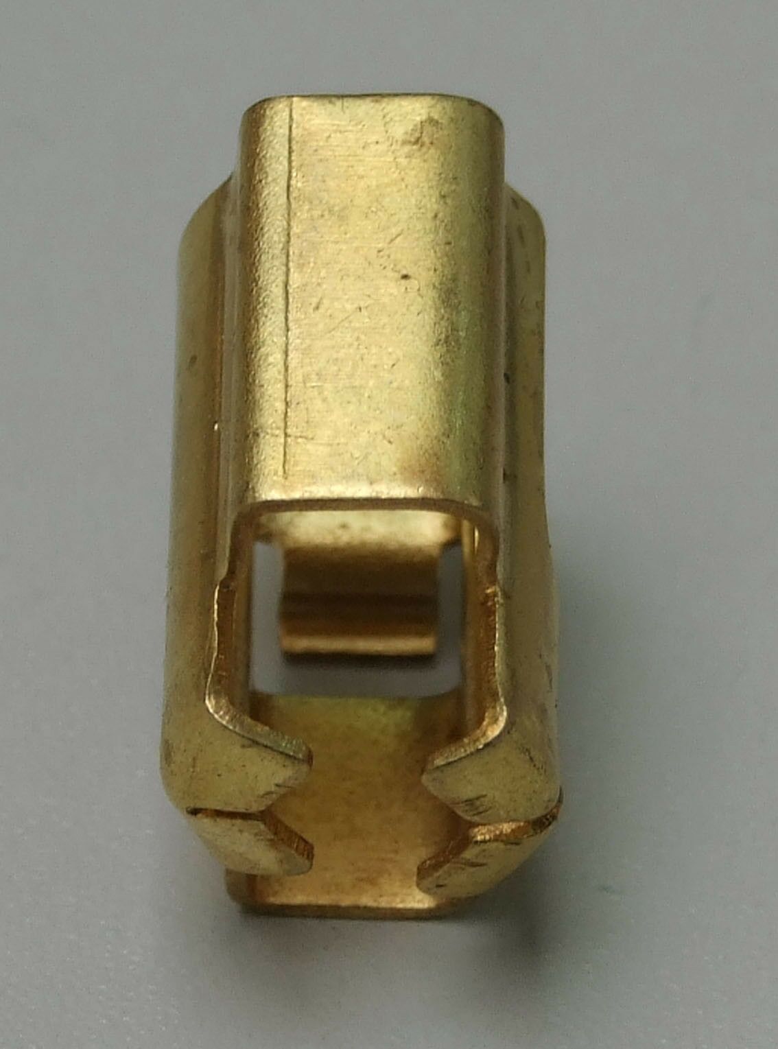 Nosac cetkica mercedes