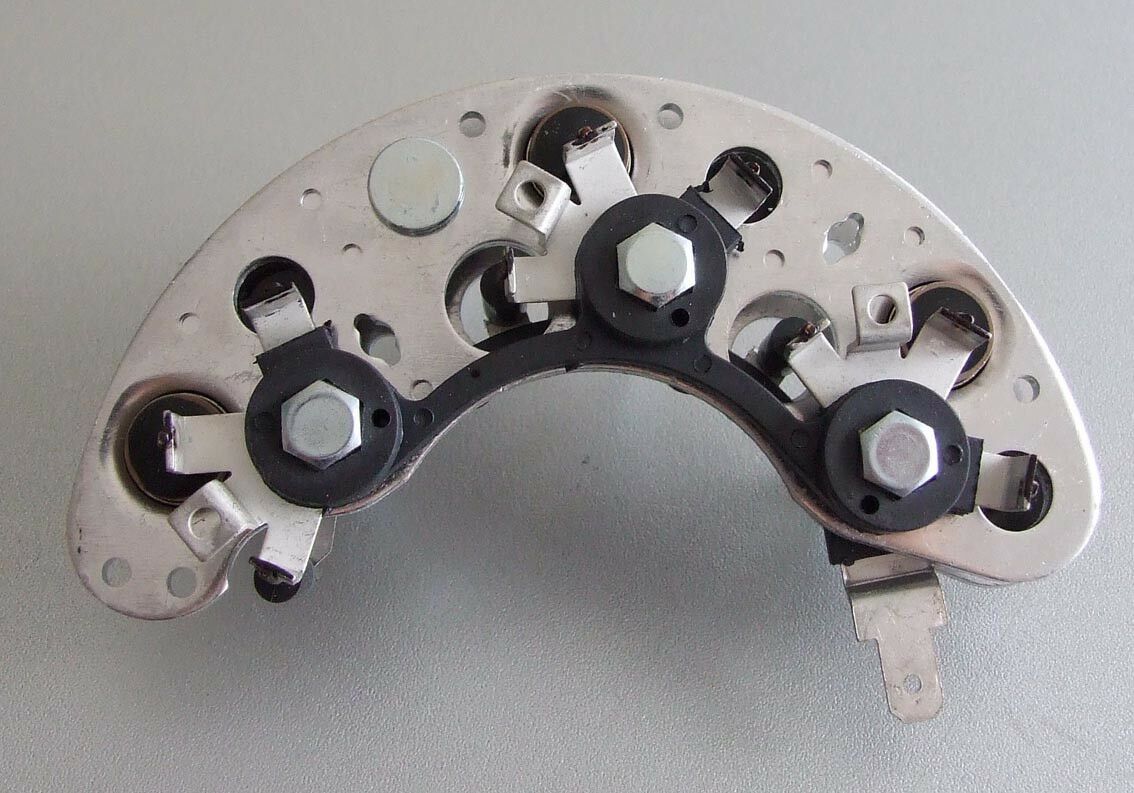 Diodni most magneton 12v skoda