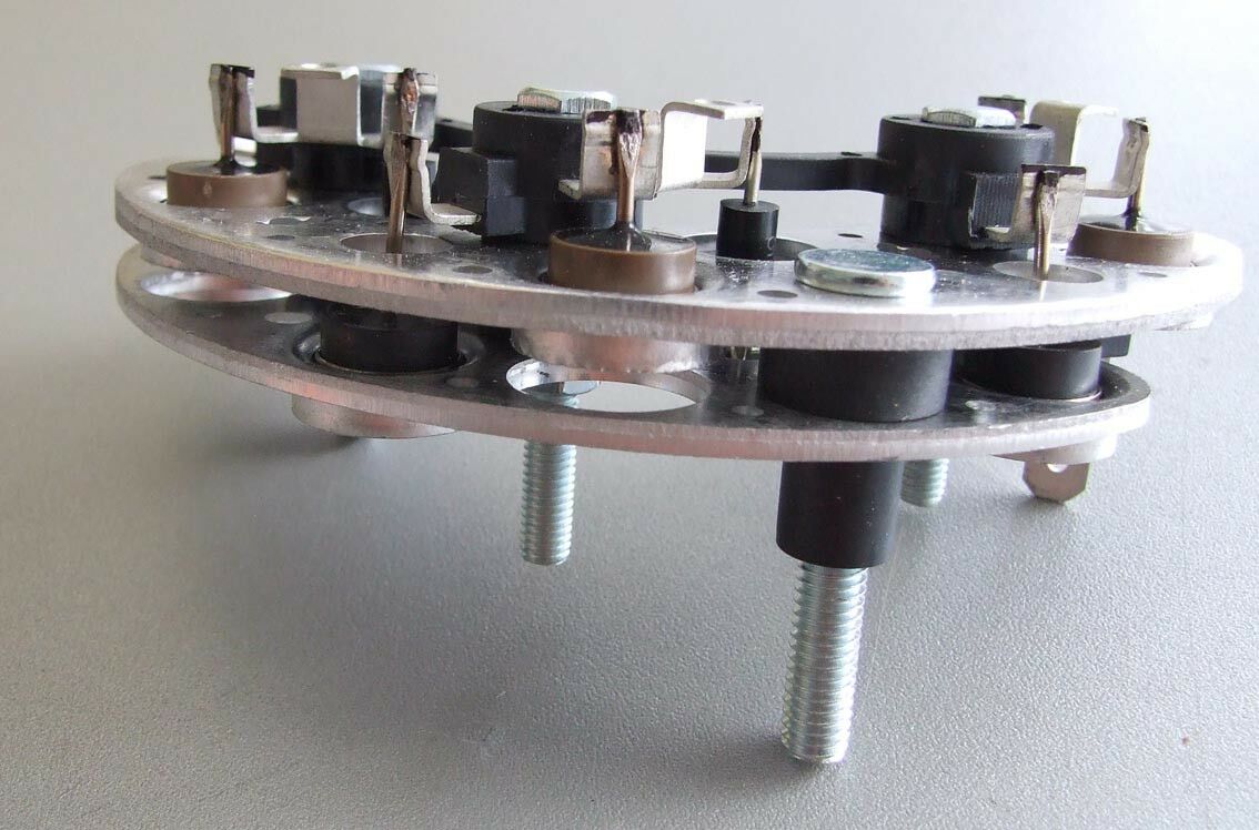 Diodni most magneton 12v skoda