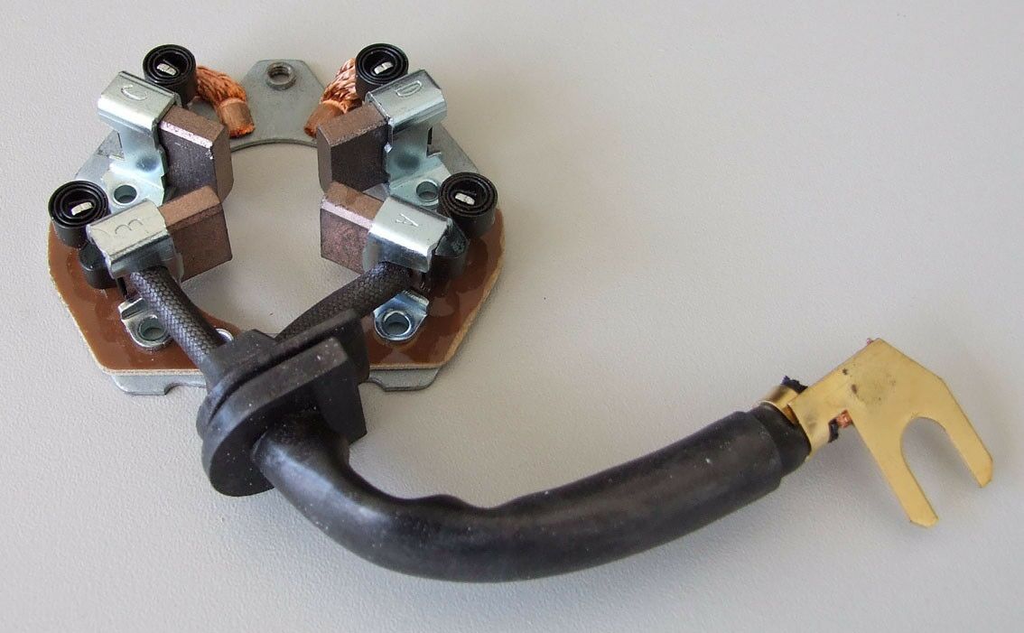 Nosac cetkica hitachi opel astra g s114-829