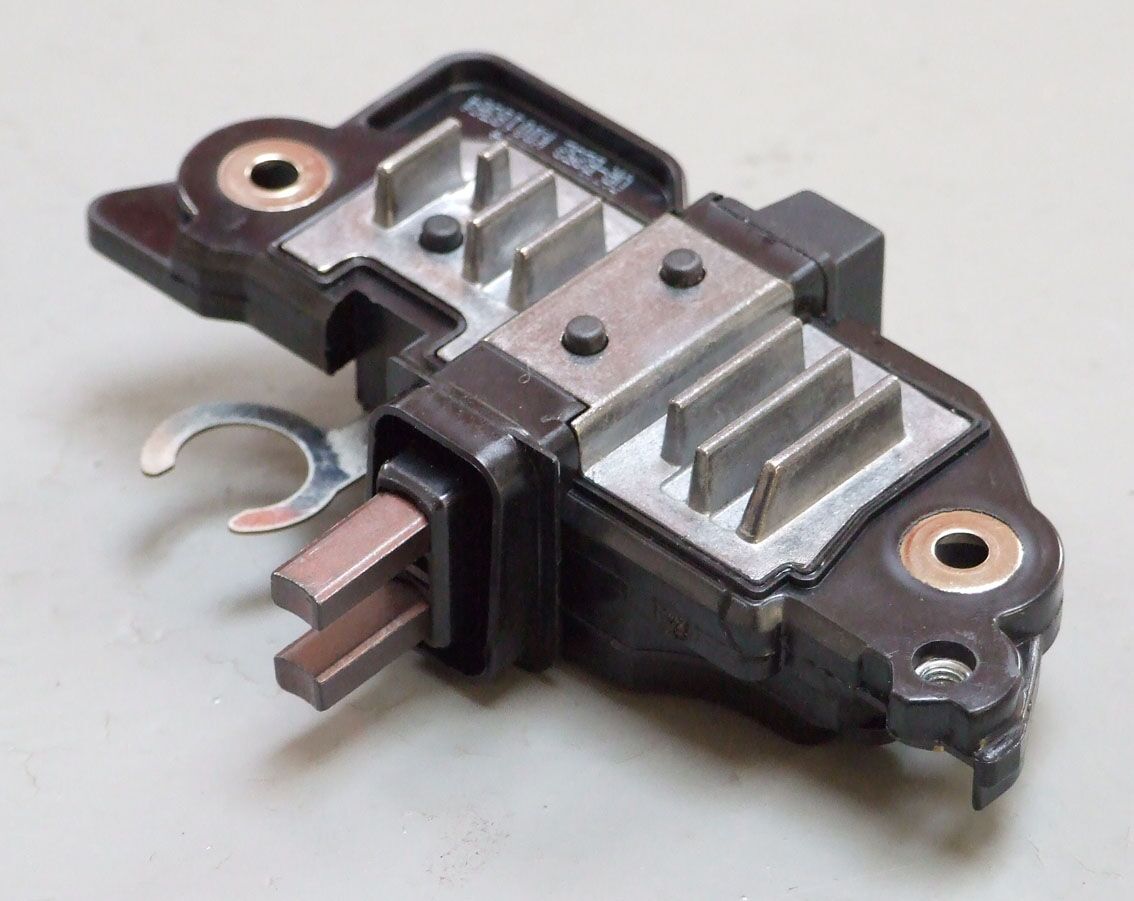 Regler bosch 12v opel astra g h, vectra c zafira