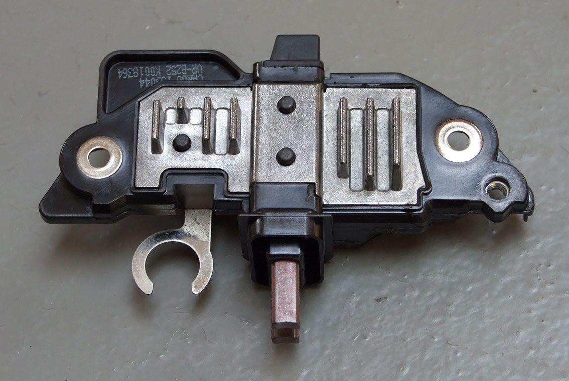 Regler bosch 12v opel astra g h, vectra c zafira