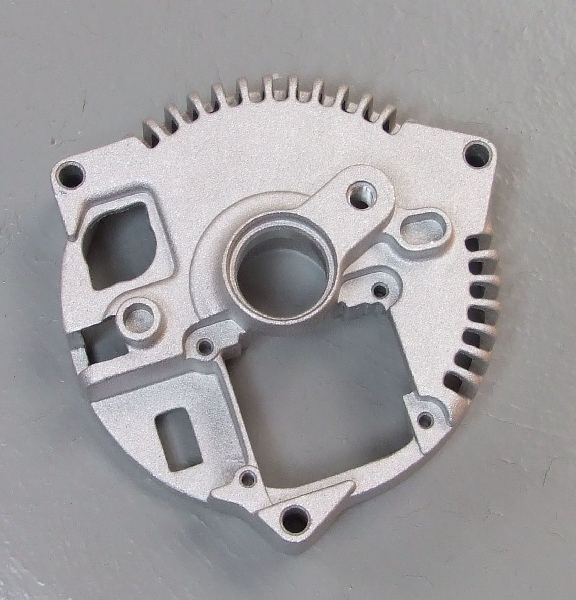 Kuciste alternatora motorcraft ford zadnje