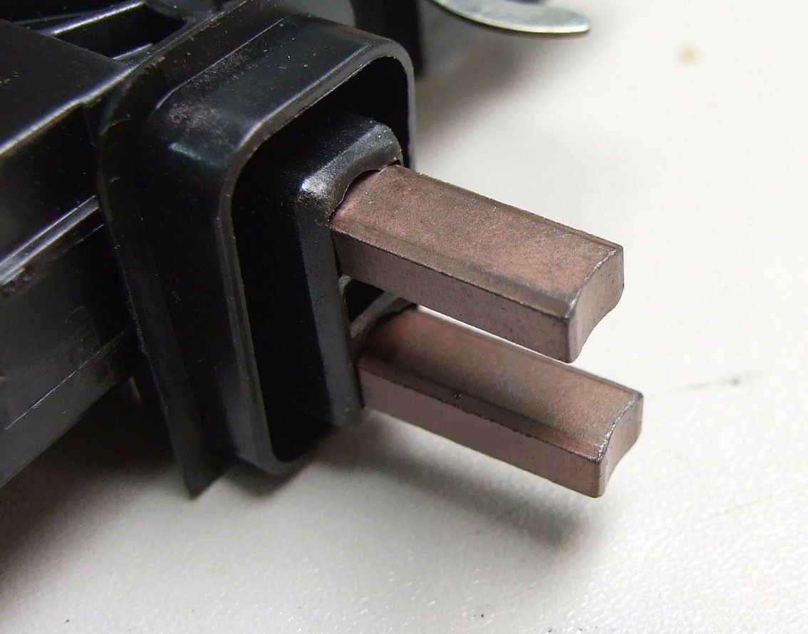 Regler bosch 12v ford mondeo ii 98- transit
