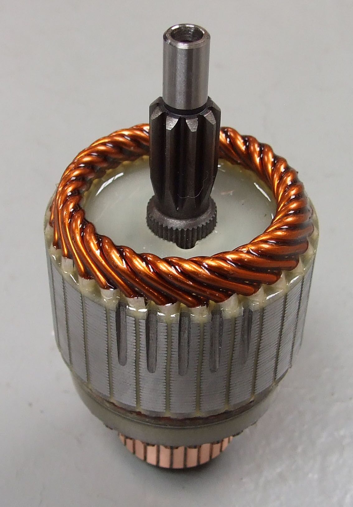 Rotor elektropokretaca mitsubishi mazda