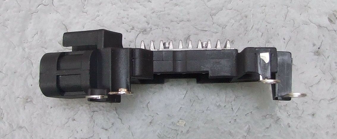 Regler hitachi 12v opel corsa b 1.5d