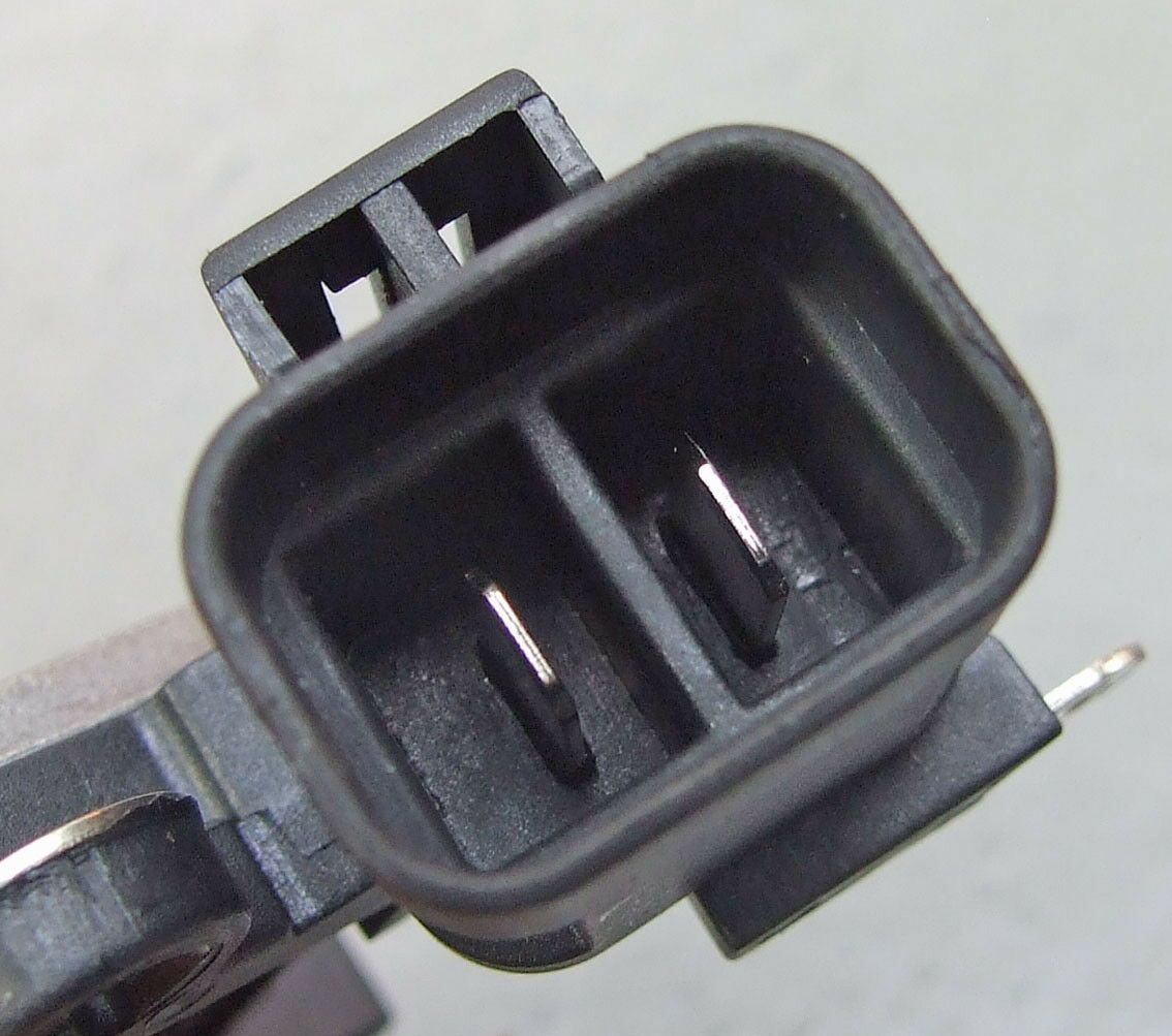 Regler hitachi 12v opel corsa b 1.5d