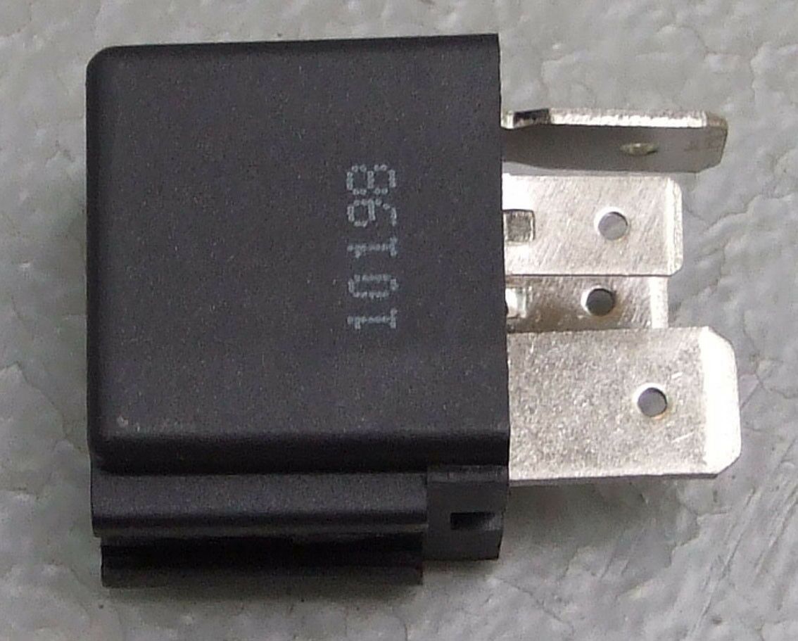 Mini relej 24v 40a 4 pin