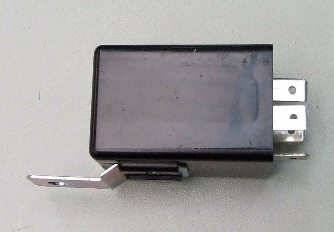 Relej zmigavaca 4 pin audi, bmw