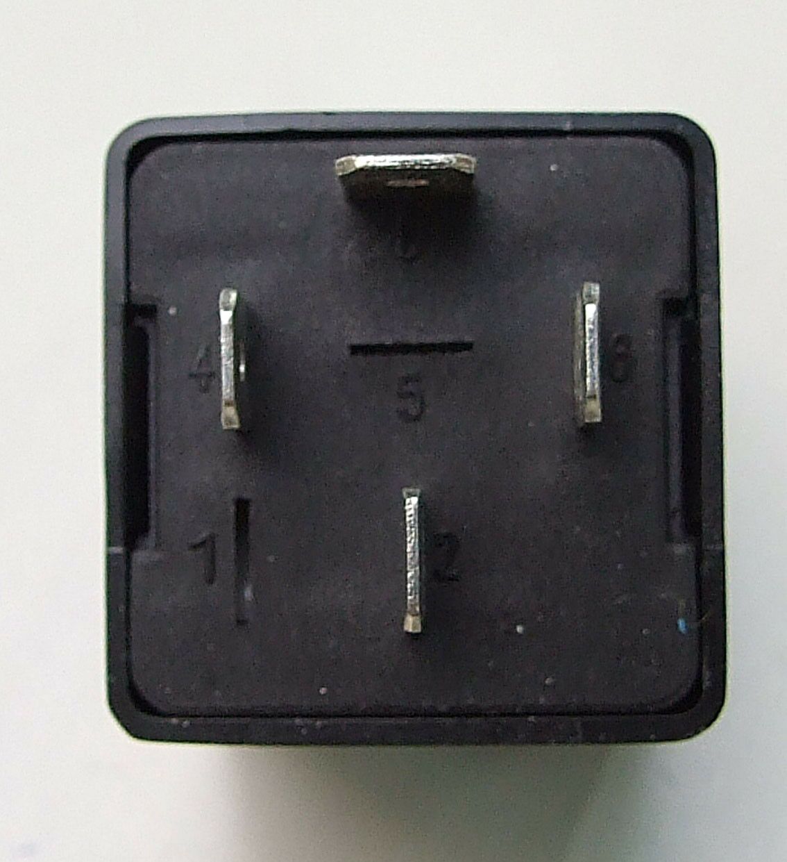 Relej zmigavaca 4 pin audi, bmw