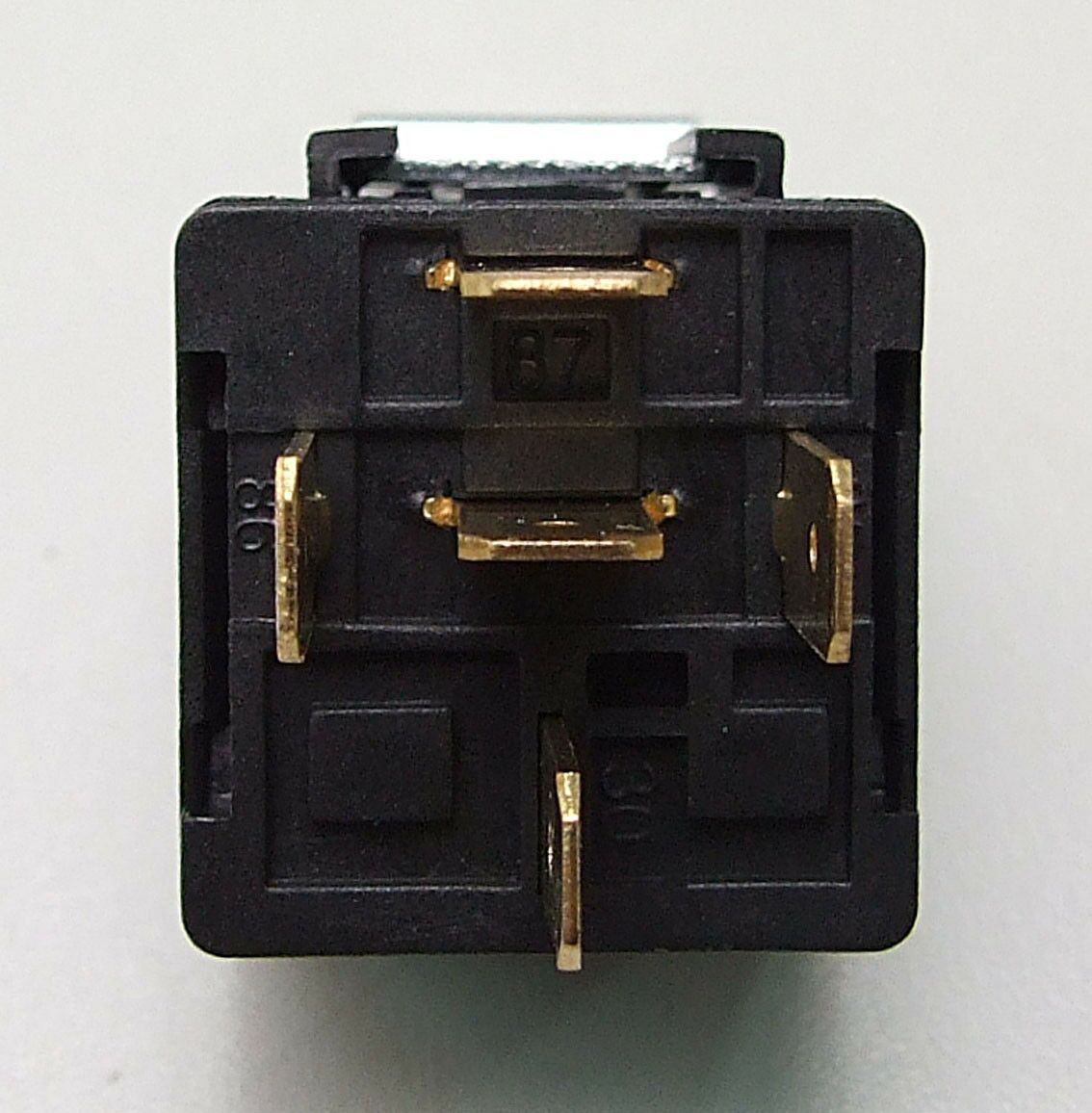 Relej 12v 30a 5 pin