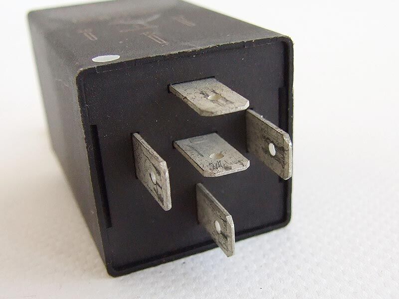 Relej pumpe goriva 12v
