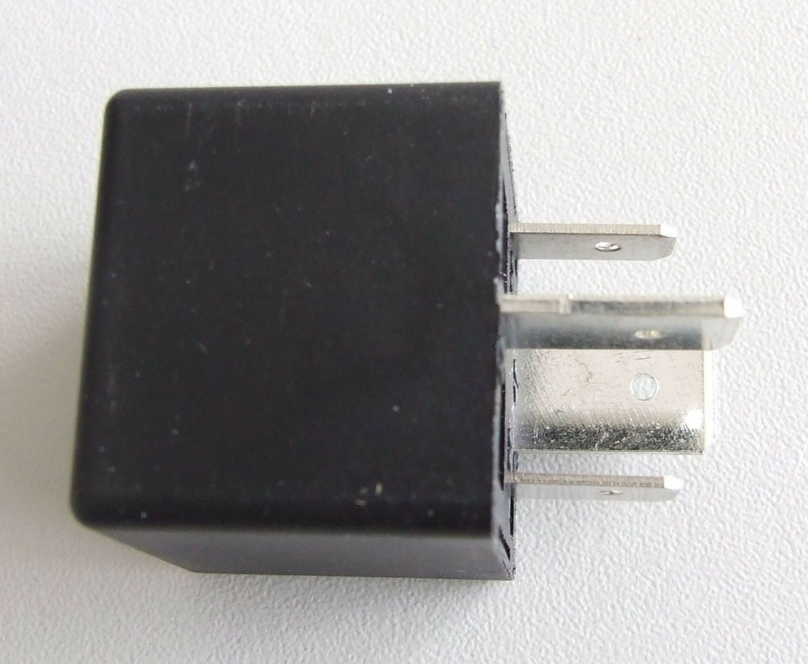 Mini relej 12v 70a 4 pin