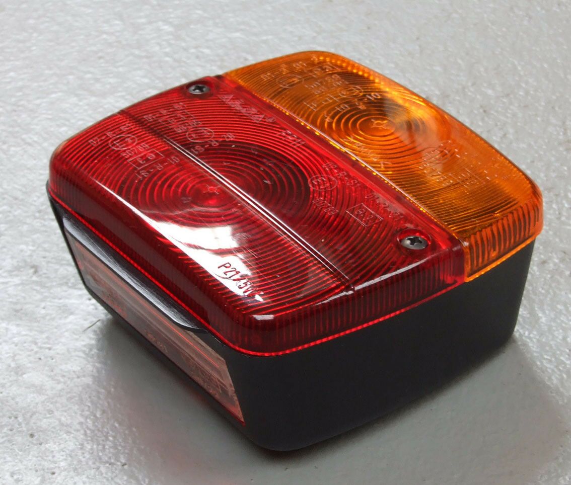 Univerzalna stop lampa