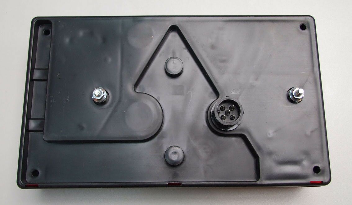 Stop lampa lijeva uni 235x135x52