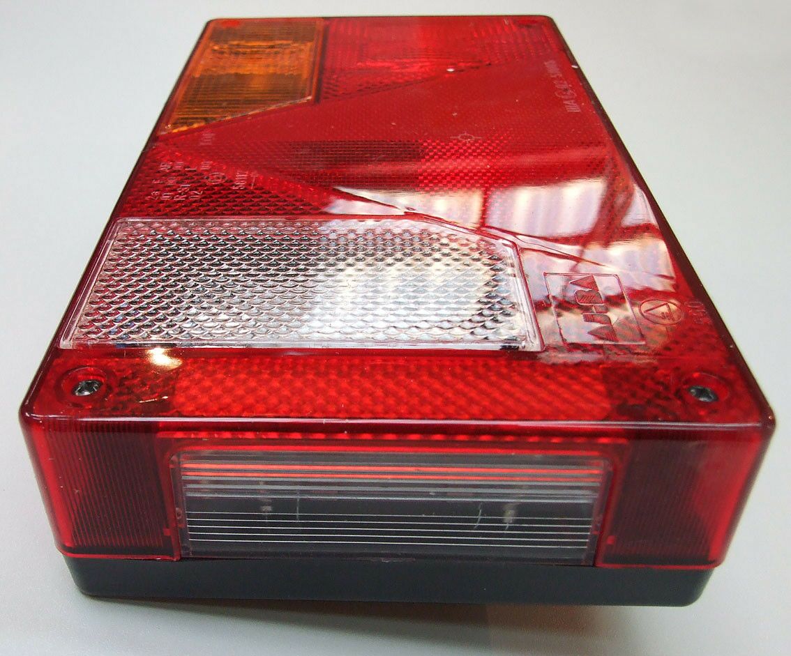 Stop lampa desna uni 235x135x52
