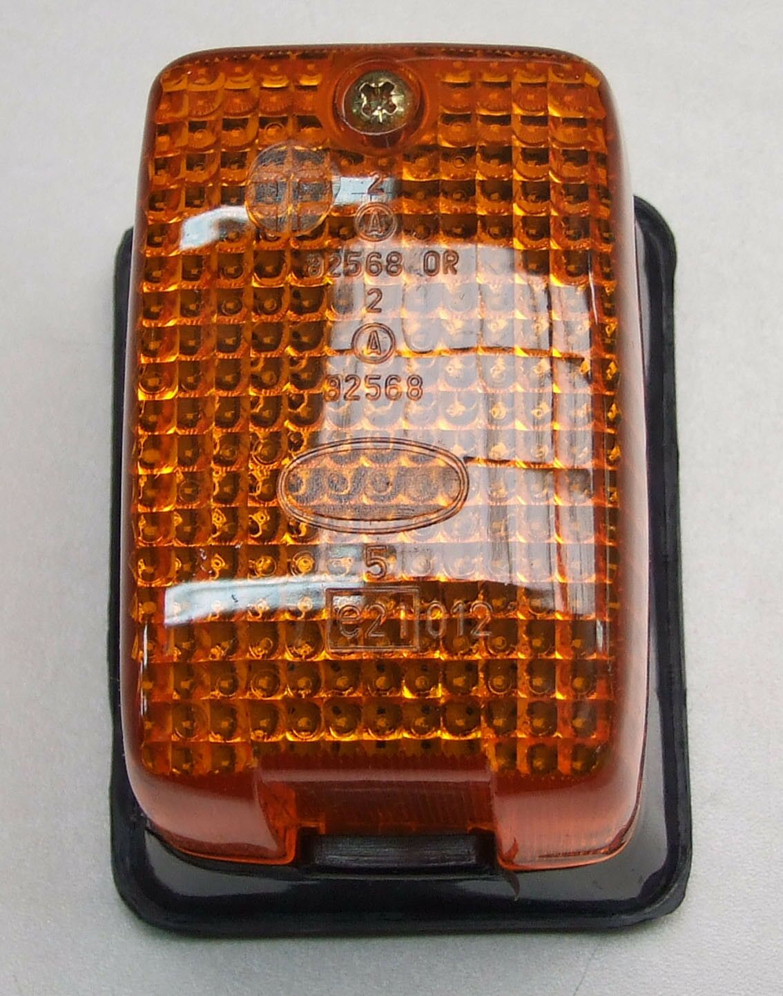 Zmigavac bocni mercedes 207,50