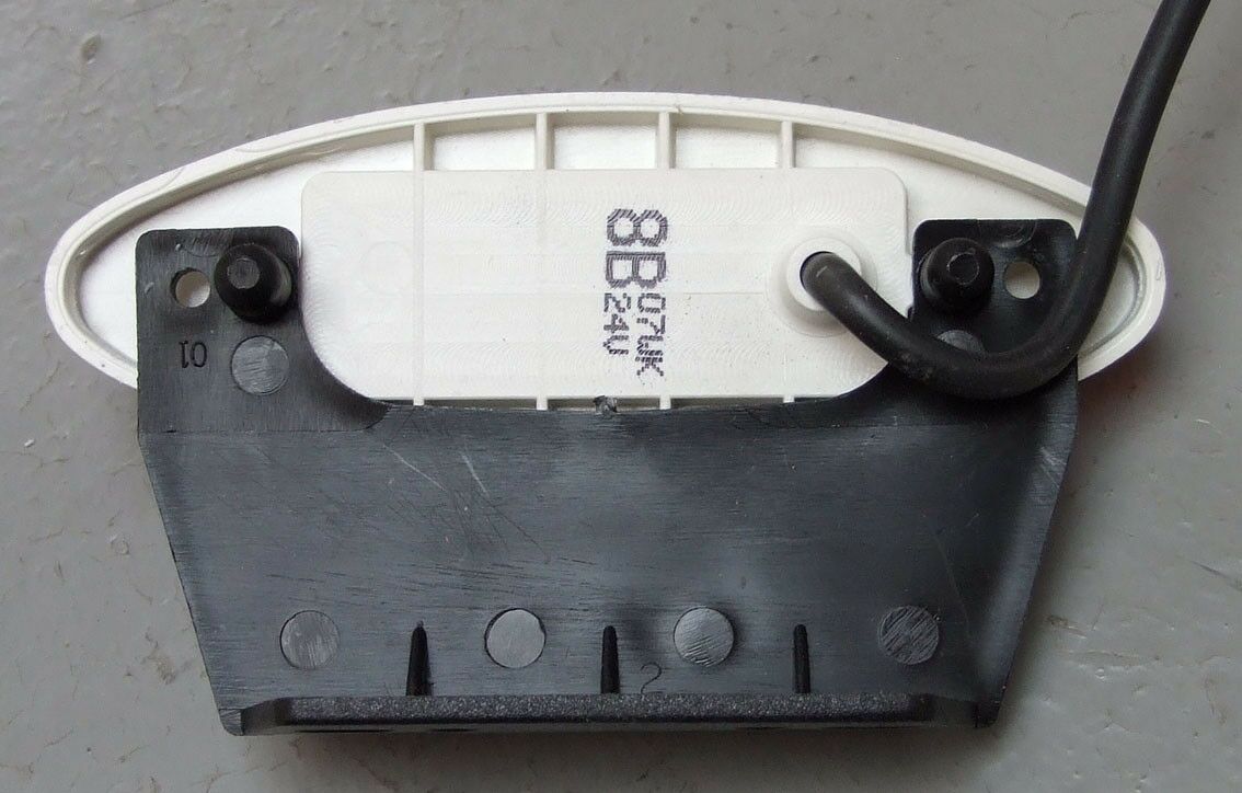 Svjetlo bocno crveno led 24v s nosacem