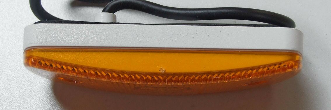 Lampa bocna zuta  led 24v