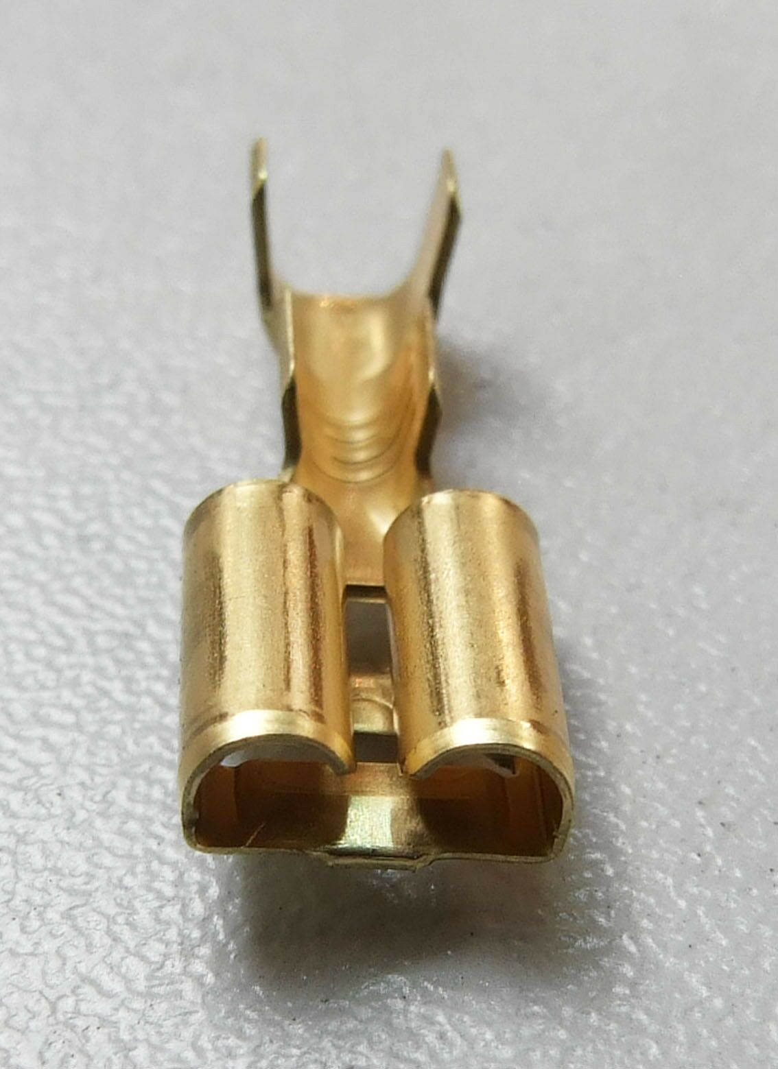 Stopica zenska 6.3x2.5mm2 standardna sa jezickom