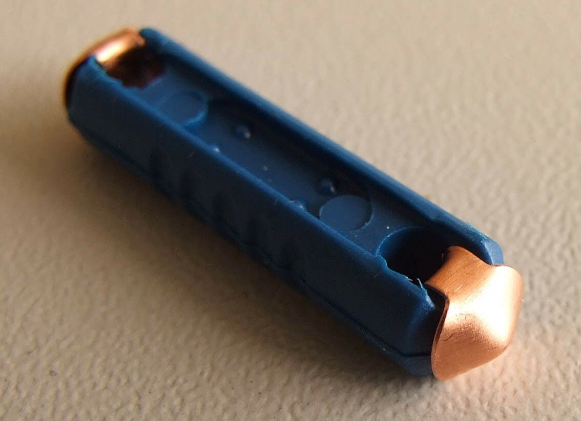 Osigurac keramicki 25a