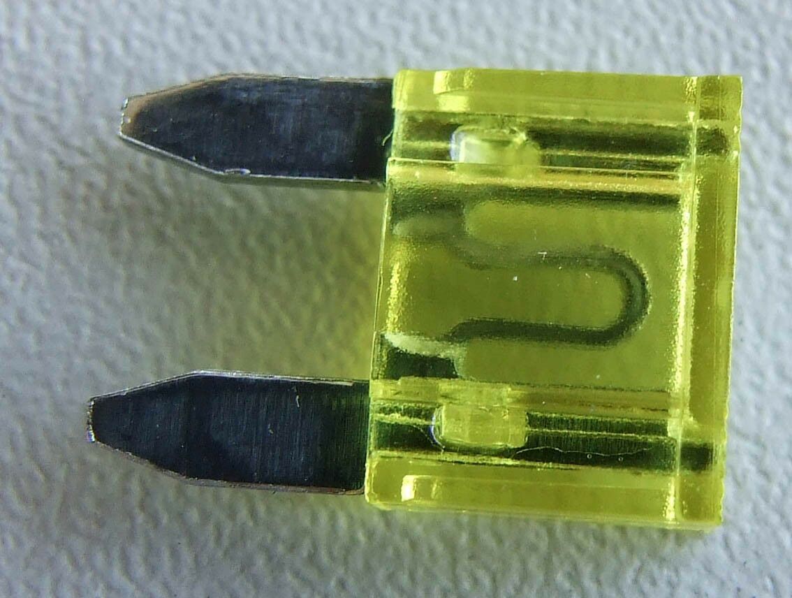 Osigurac mini 20a zuti