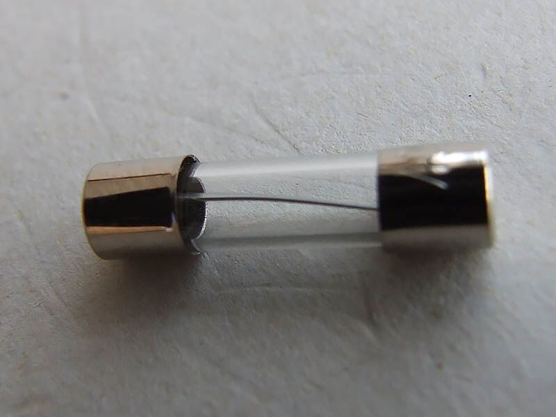 Osigurac stakleni 20a 20x5