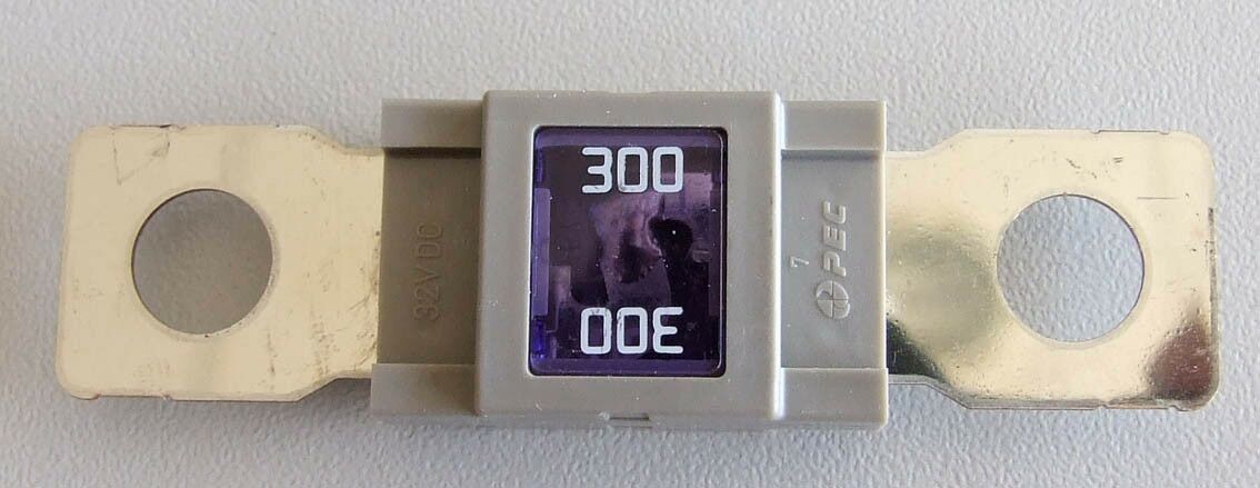Osigurac mega 300a sivi