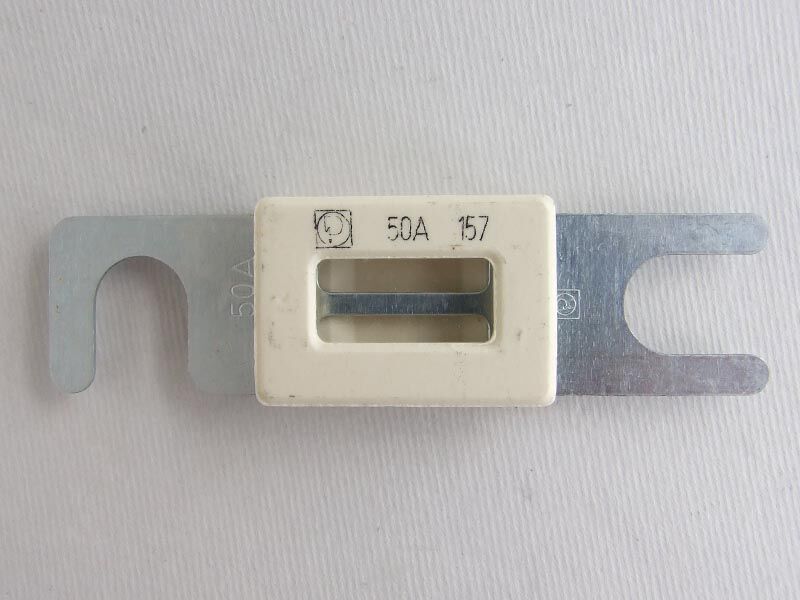 Osigurac strip 50a 48v 60/11mm zatvoren
