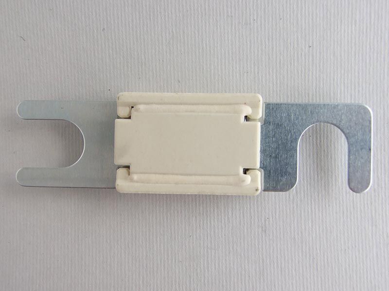 Osigurac strip 50a 48v 60/11mm zatvoren