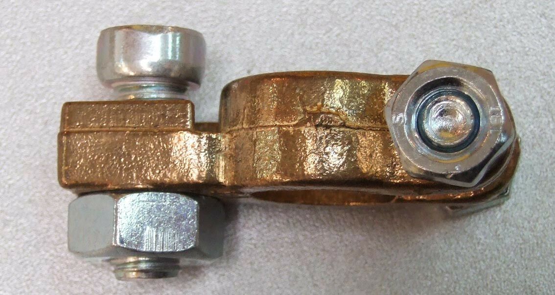 Akumulatorska klema + m10