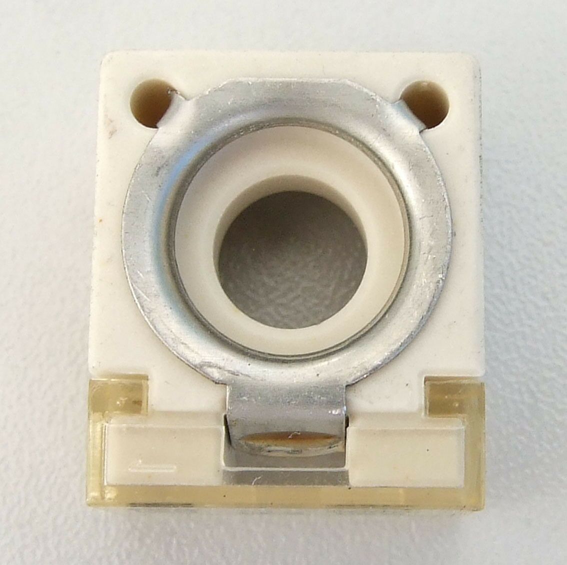 Osigurac keramicki 300a 58v