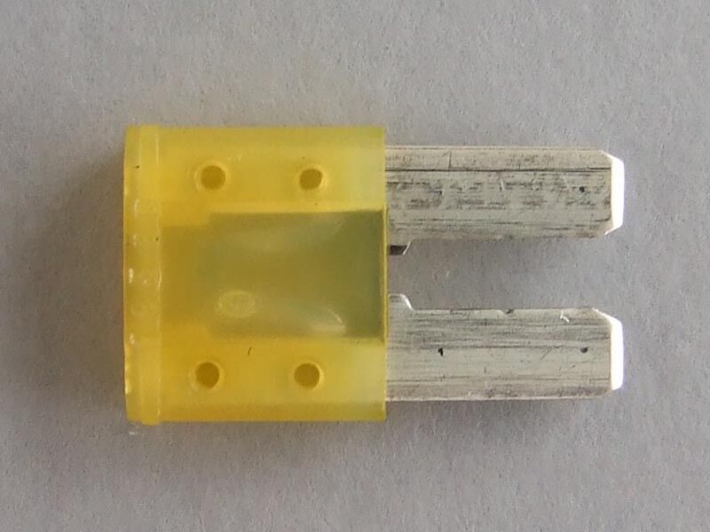 Osigurac micro2 32v - 20a zuti (pak 10 kom)