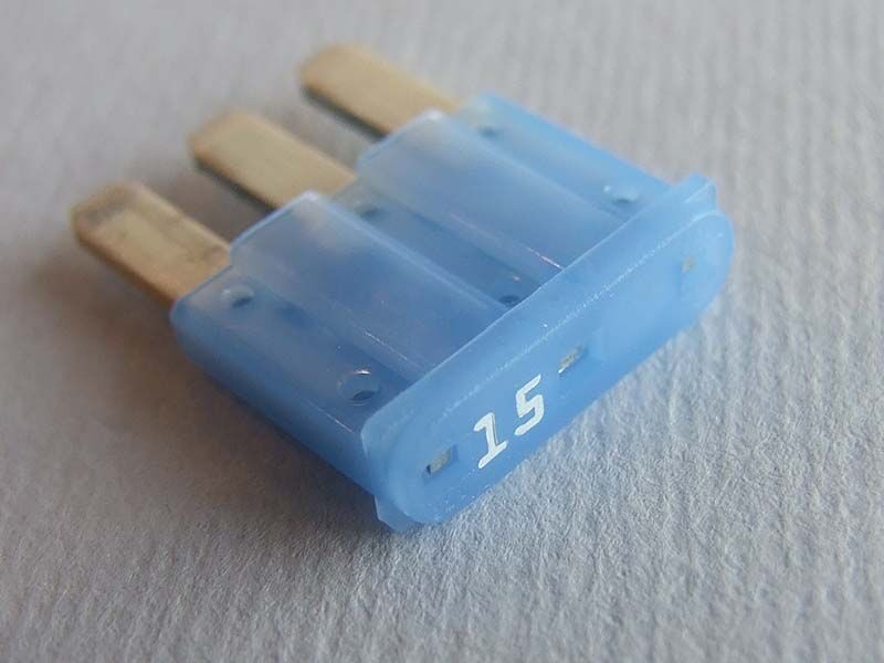 Osigurac micro3 32v - 15a plavi
