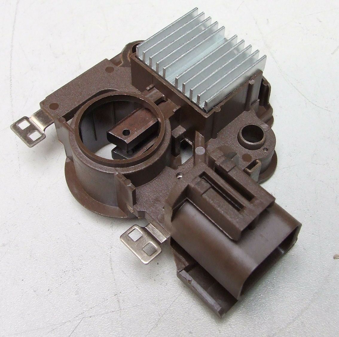 Regler mitsubishi 12v mazda 323 1.8 16v